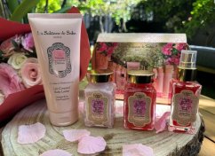 collection rose